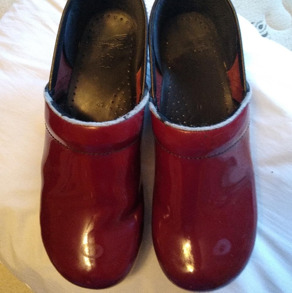 Red dansko clogs size 41